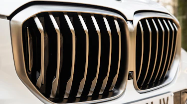 bmw x5 m50d grille