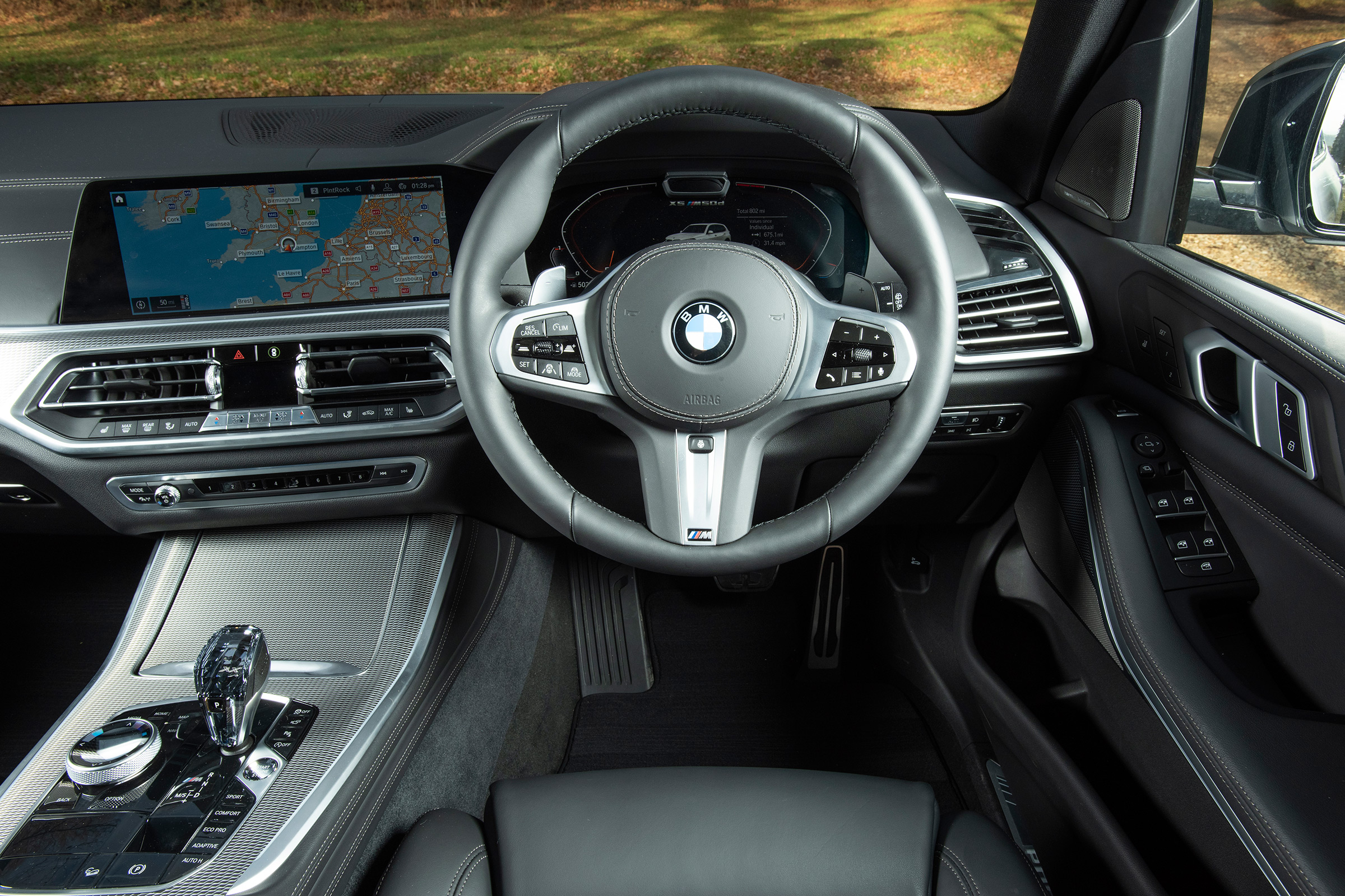 bmw x5 m50d interior