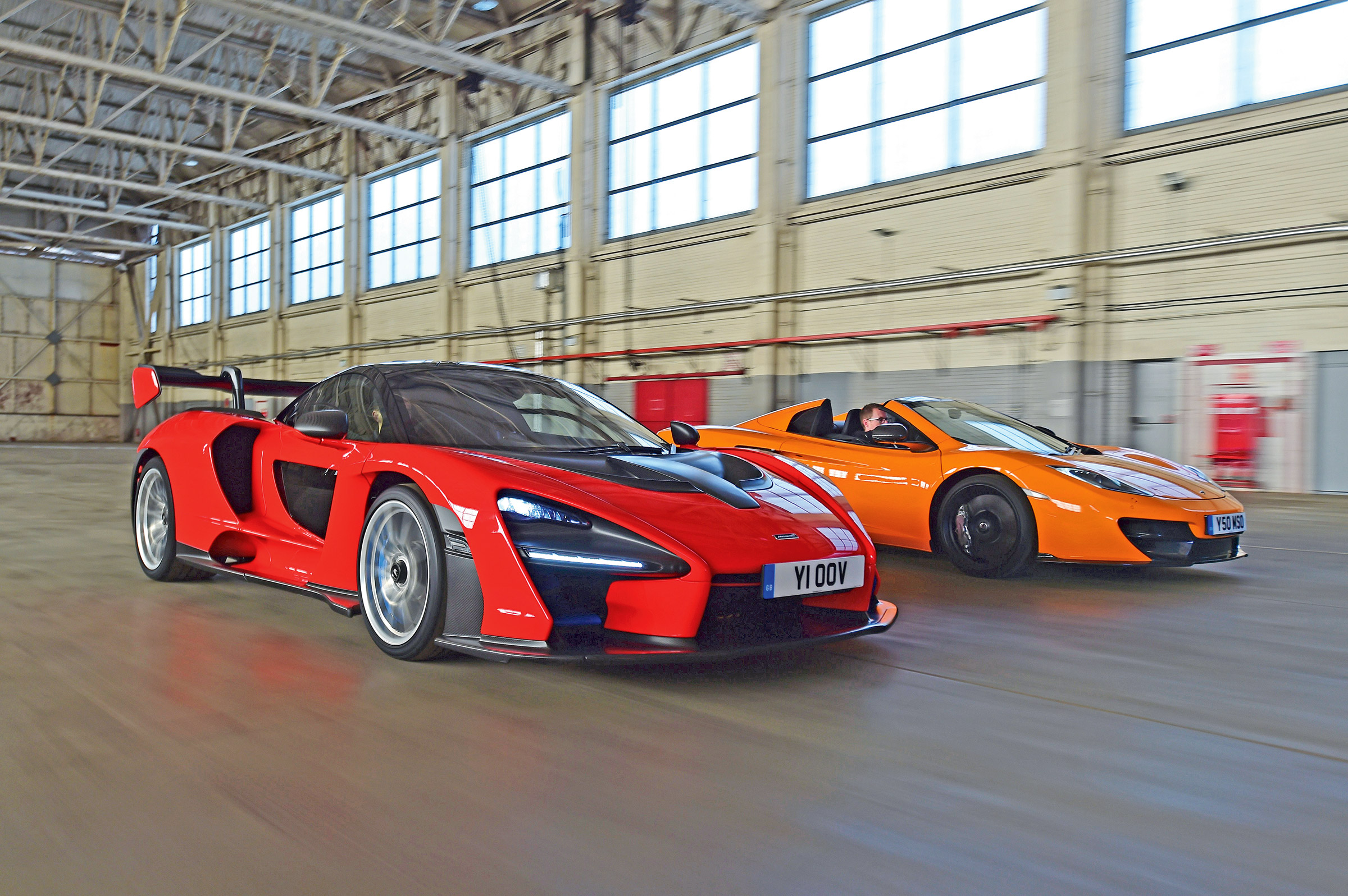 McLaren 12C Spider vs McLaren Senna - head-to-head