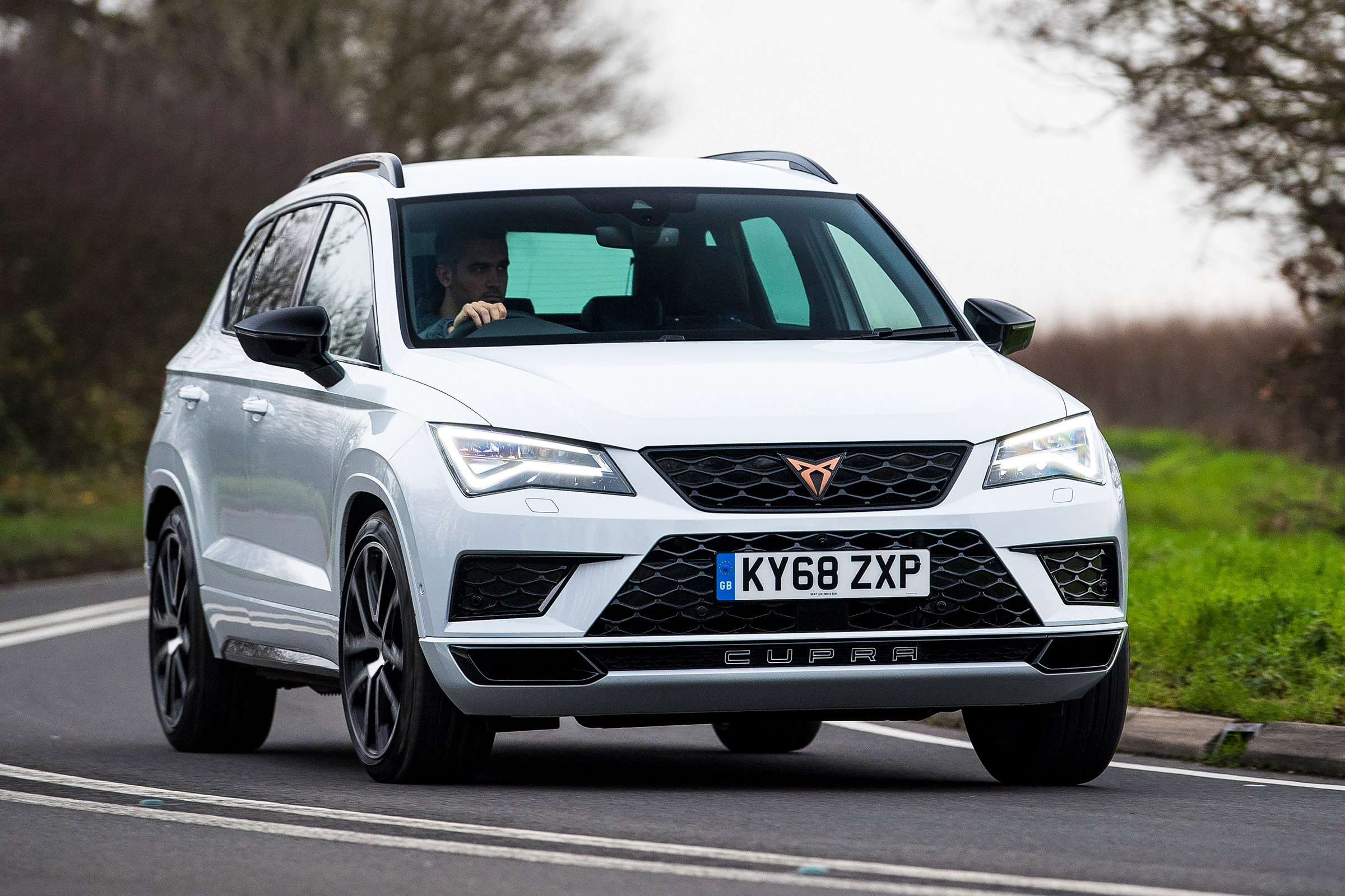 Cupra Ateca - front cornering
