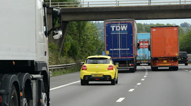 Tailgating feature Suzuki swift sport motorway driving