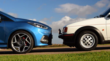 Ford Fiesta XR2 vs Ford Fiesta ST - side