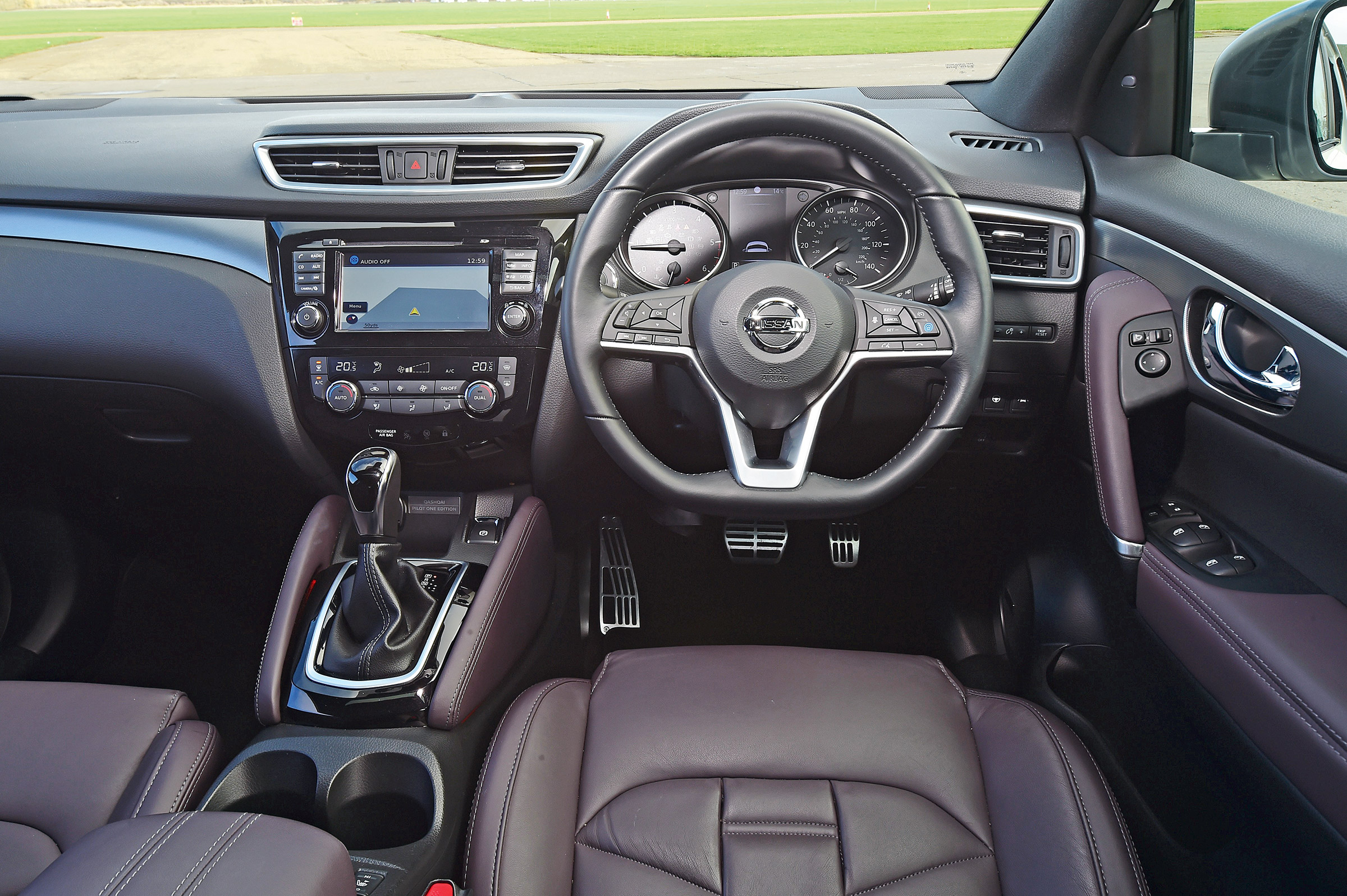 Nissan Qashqai - dash