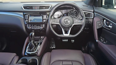 Nissan Qashqai - dash