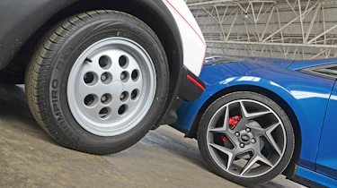 Ford Fiesta XR2 vs Ford Fiesta ST - wheels