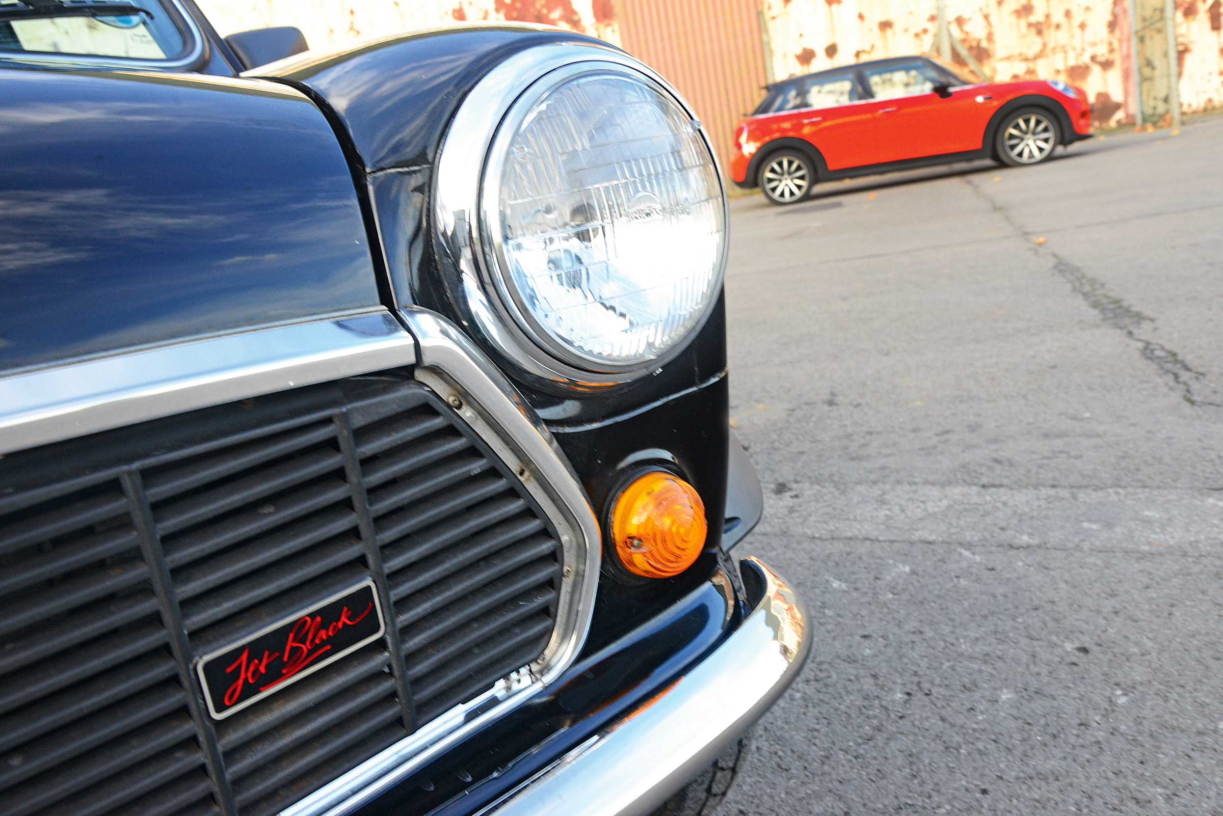 MINI Jet Black - headlight
