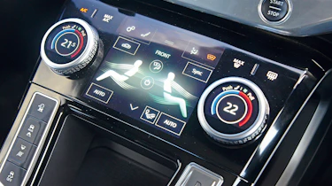 Jaguar I-Pace - interior