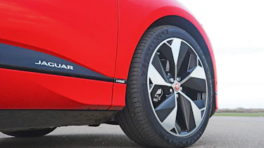 Jaguar I-Pace - wheel