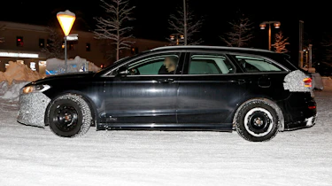 Ford Mondeo Hybrid Estate - spy side