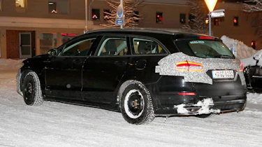Ford Mondeo Hybrid Estate - spy rear 3/4