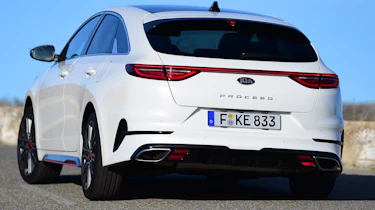 kia proceed gt prototype cornering rear