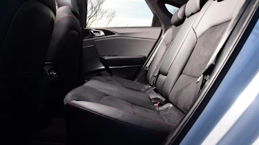 kia proceed gt prototype rear seats legroom