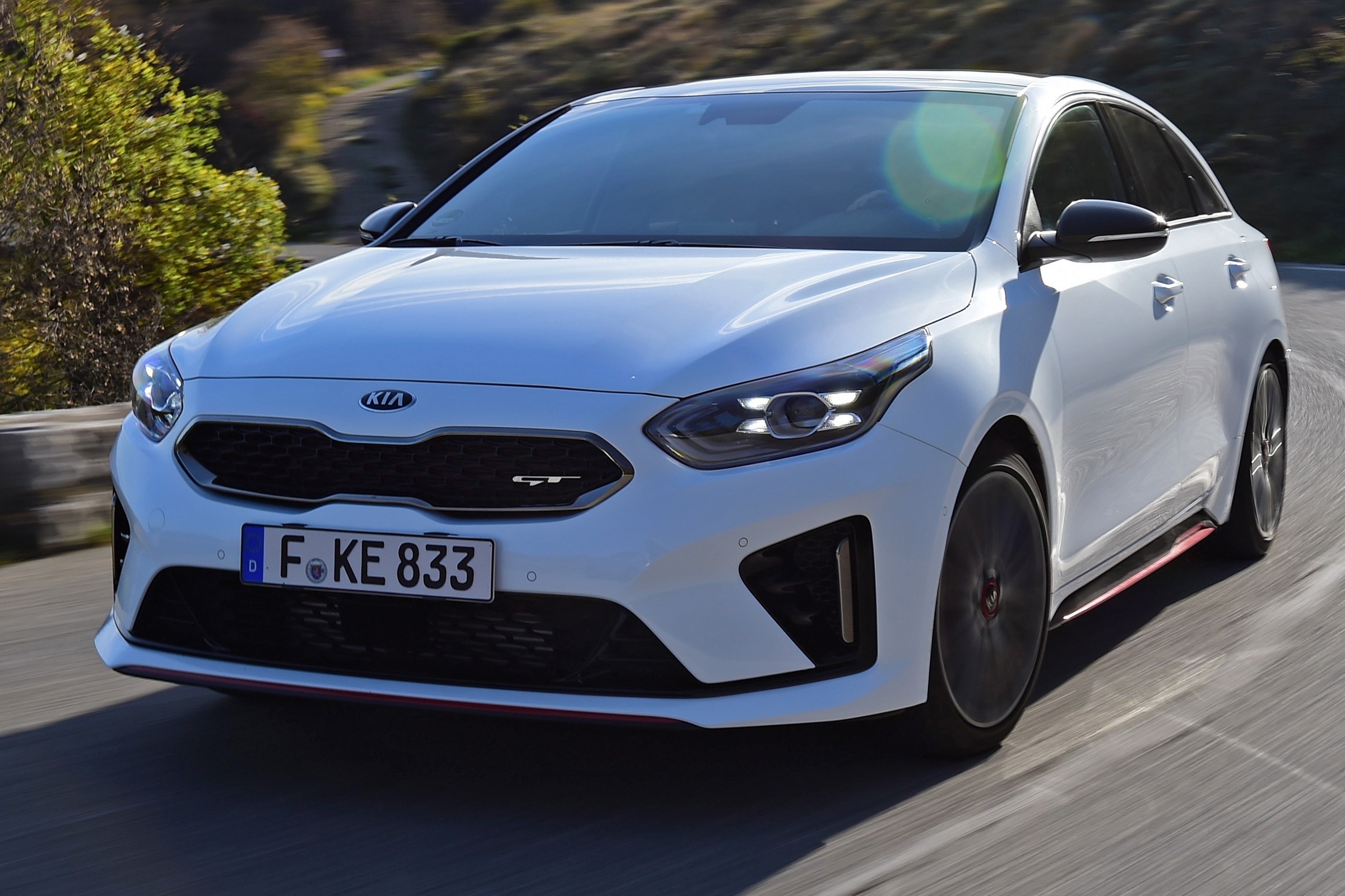 kia proceed gt prototype tracking front