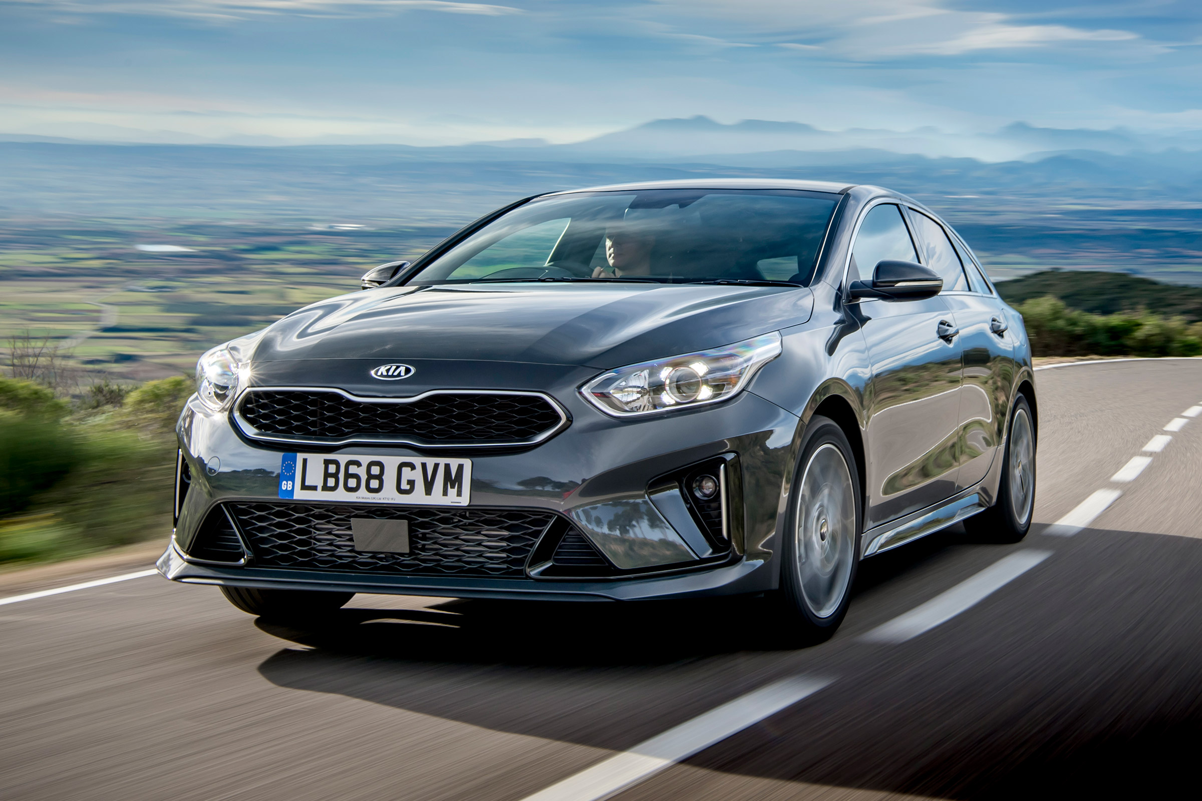 Kia Proceed - front