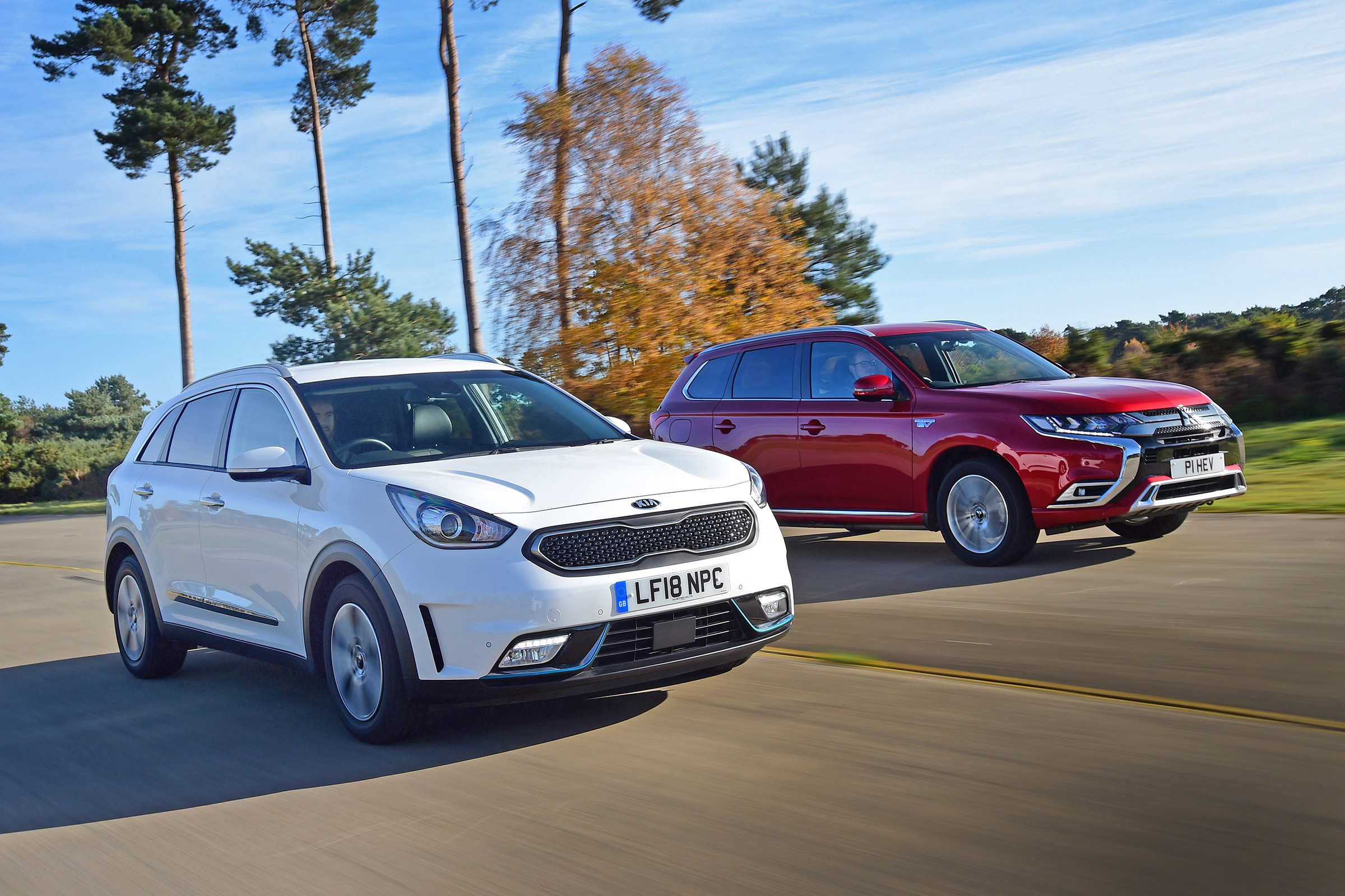 Kia Niro Plug-in Hybrid vs Mitsubishi Outlander PHEV - head-to-head