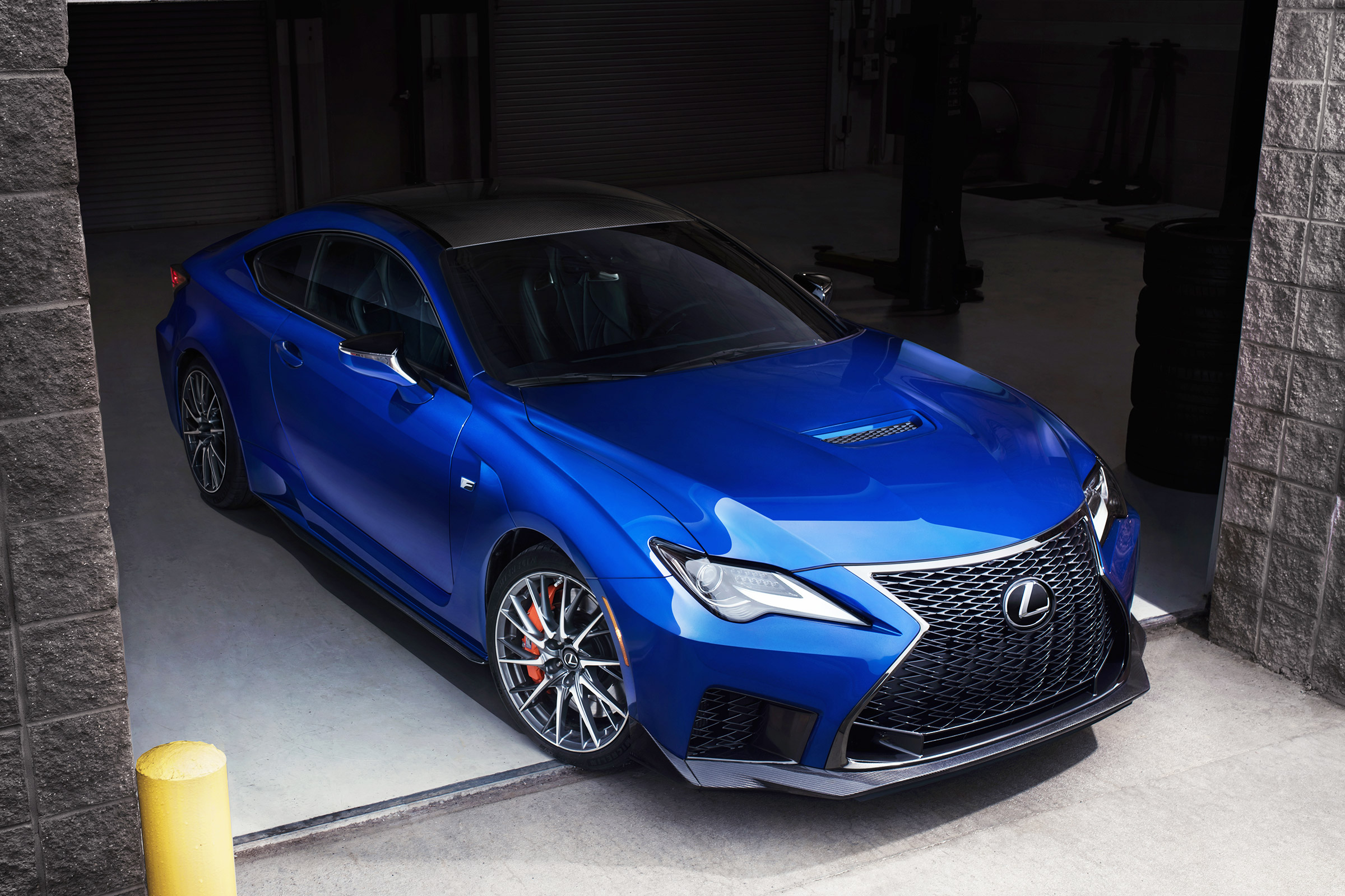 Lexus RC F - front