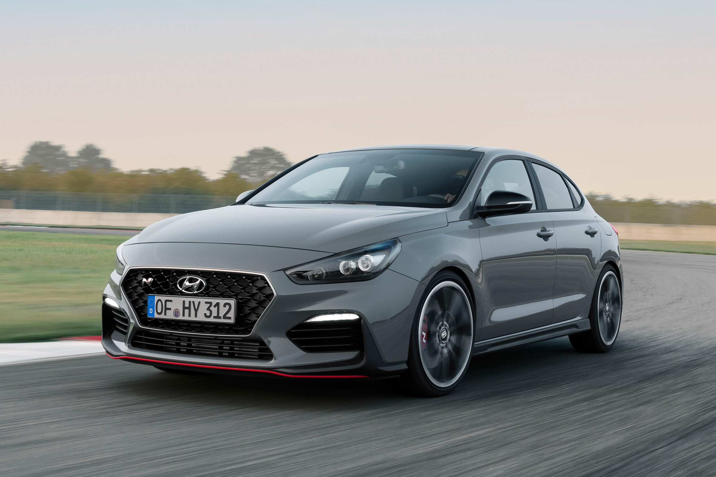 Hyundai i30 N Fastback - front action