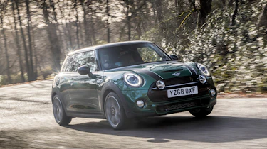 MINI Cooper S 60 Years Edition - front action