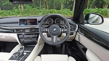 Used BMW X6 - dash