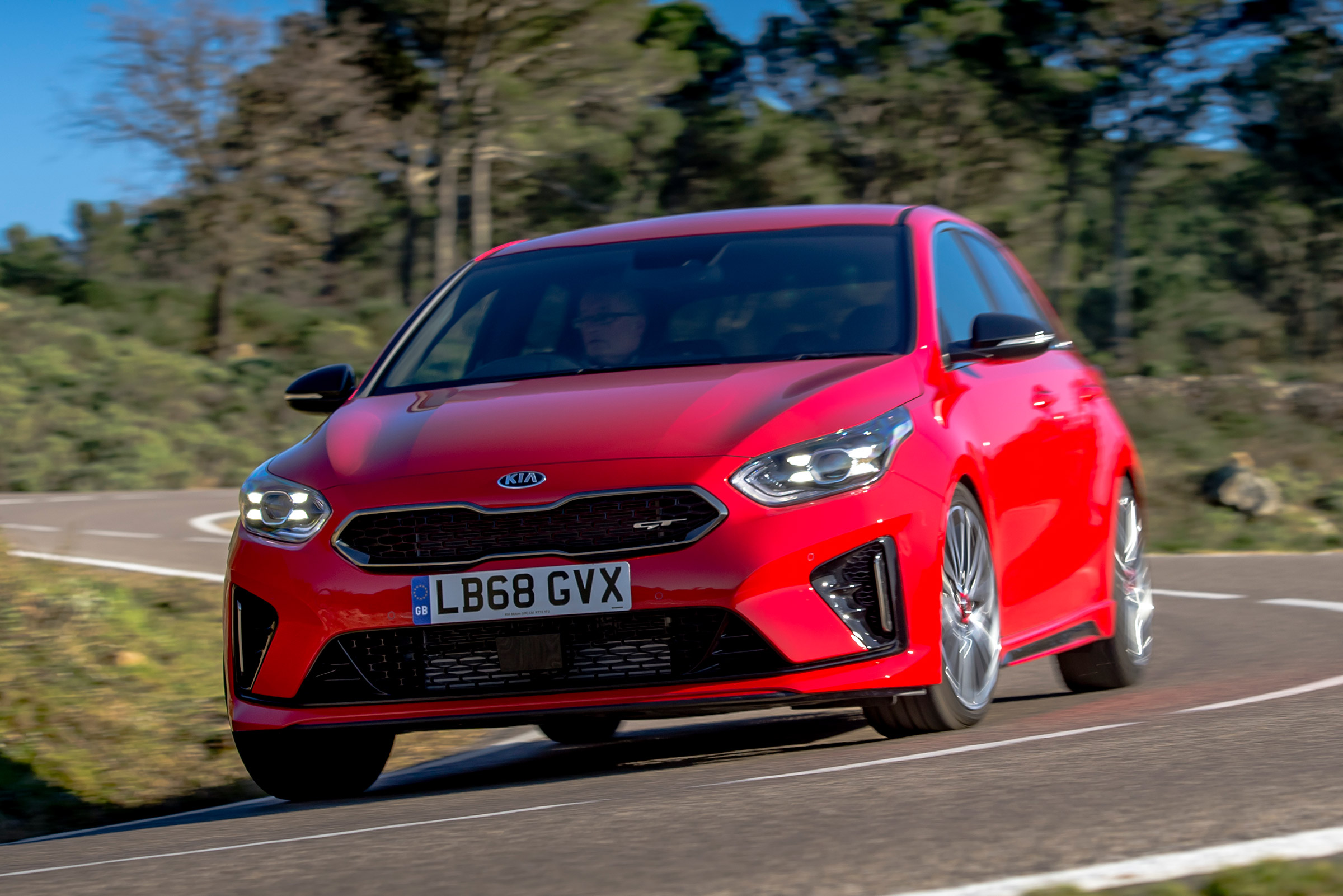 Kia Ceed GT - front cornering
