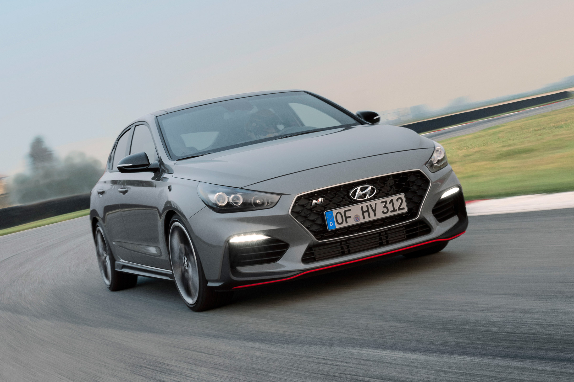 Hyundai i30 N Fastback - front cornering