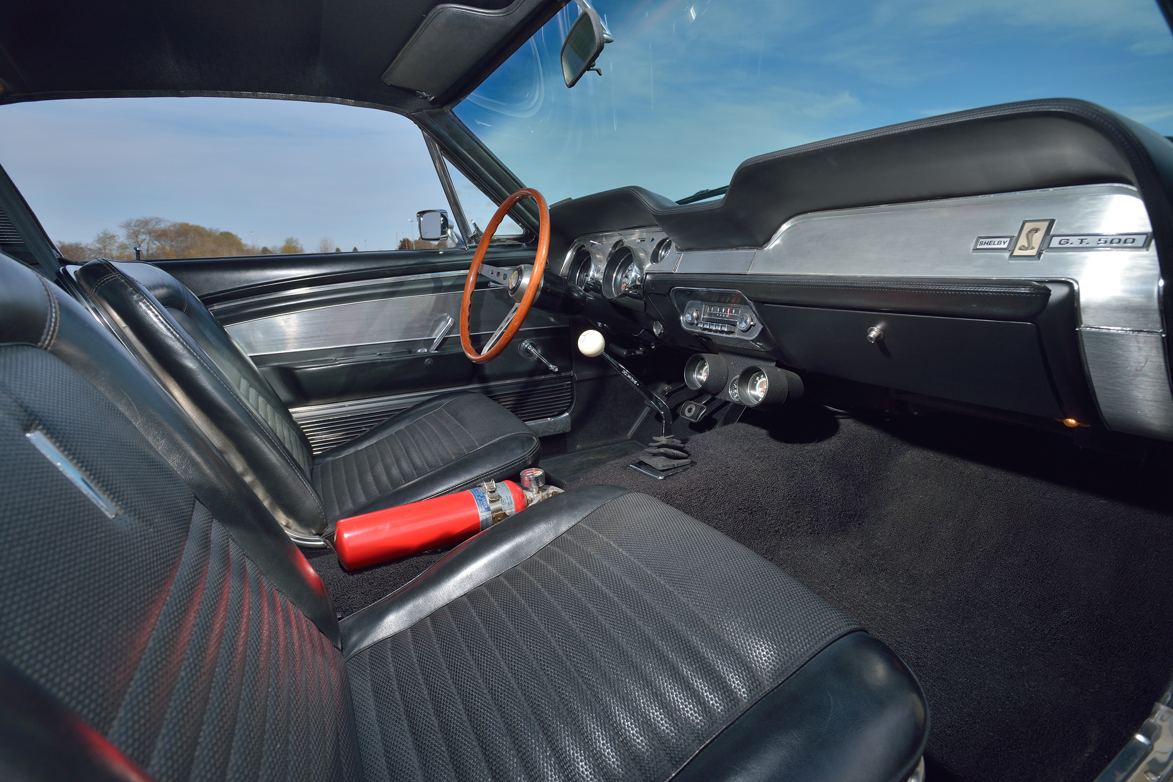 Ford Mustang Shelby GT500 Super Snake - interior