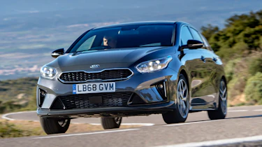 Kia Proceed - front cornering