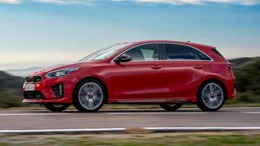 Kia Ceed GT - side action