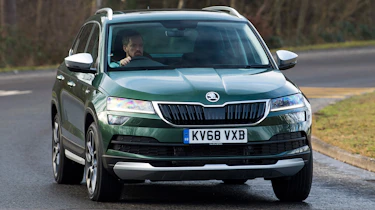 Skoda Karoq Scout - front cornering