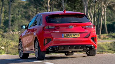 Kia Ceed GT - rear cornering