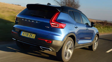 Volvo XC40 - rear