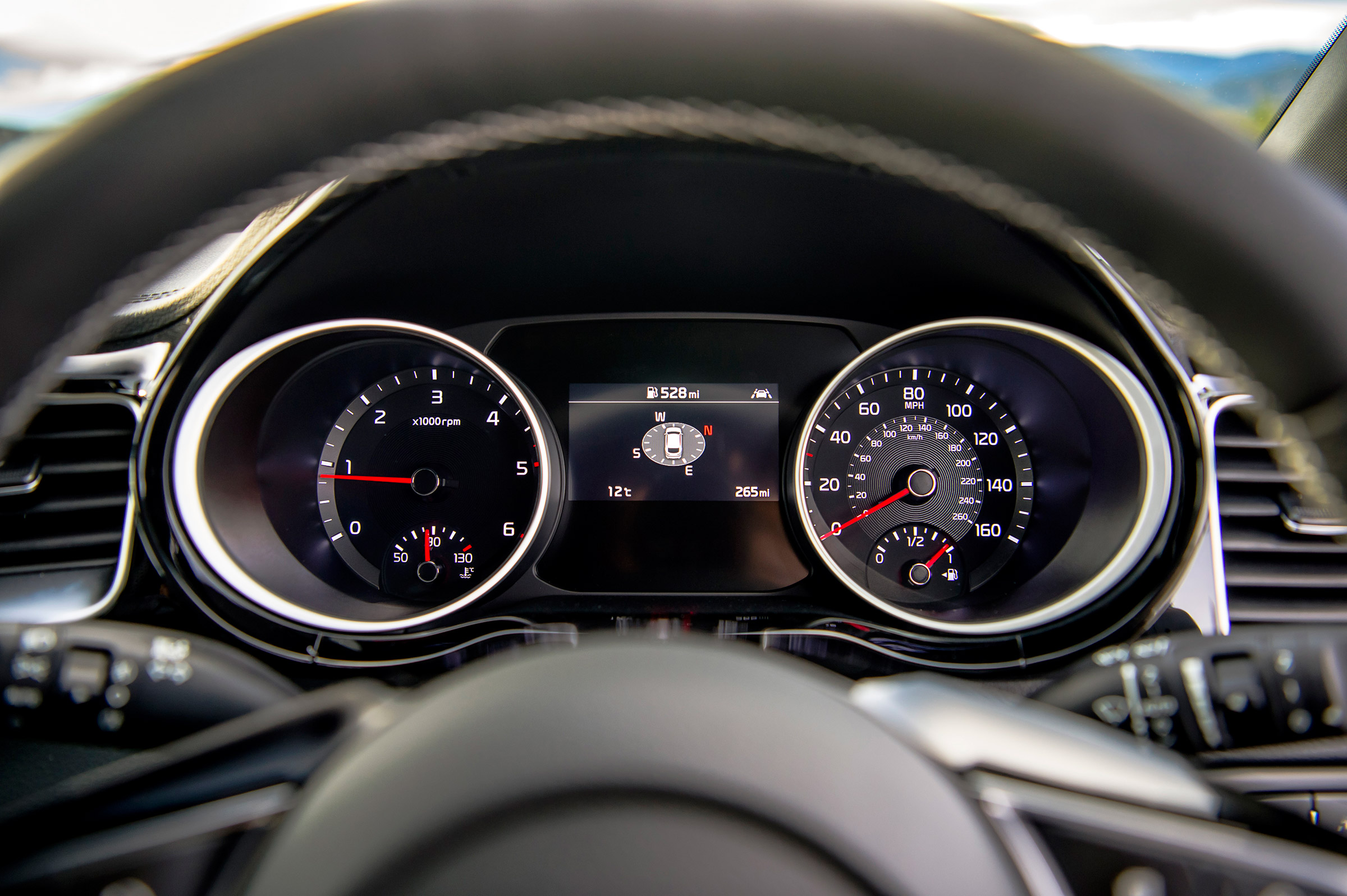 Kia Proceed - dials