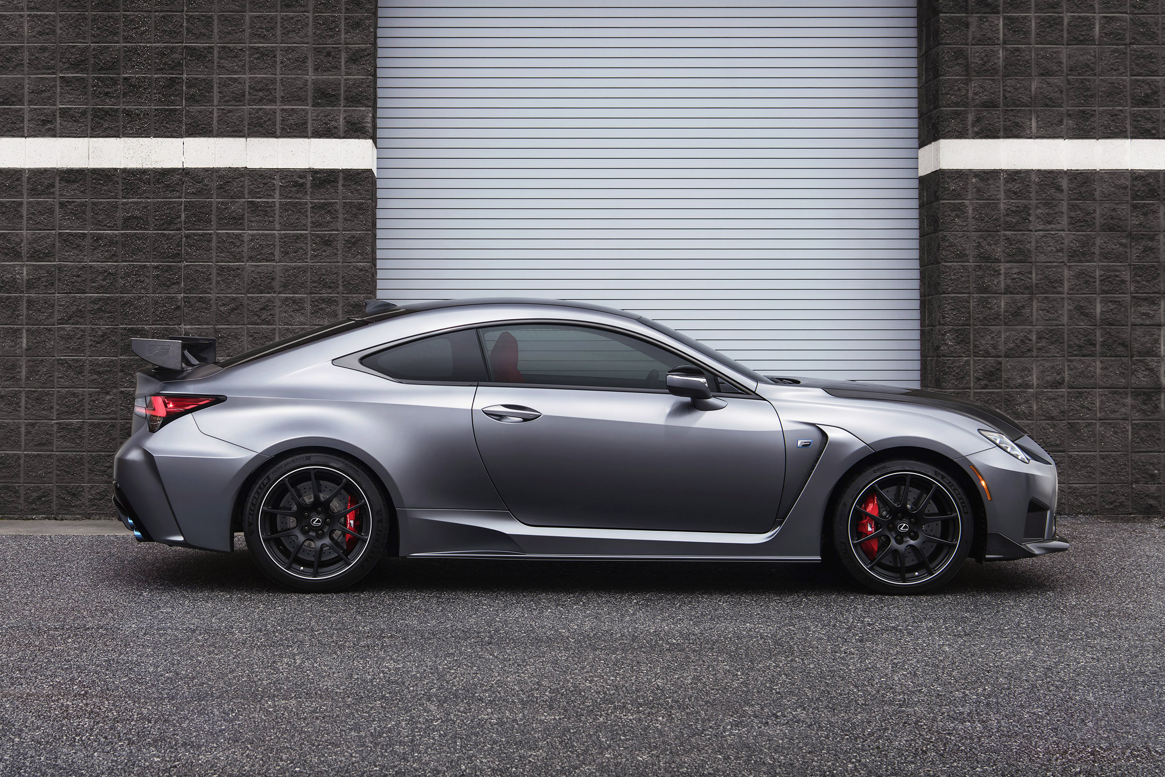 Lexus RC F Track Edition - side