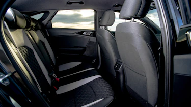 Kia Proceed - rear seats