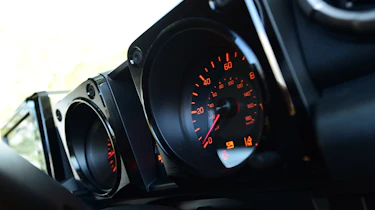 Suzuki Jimny - instruments