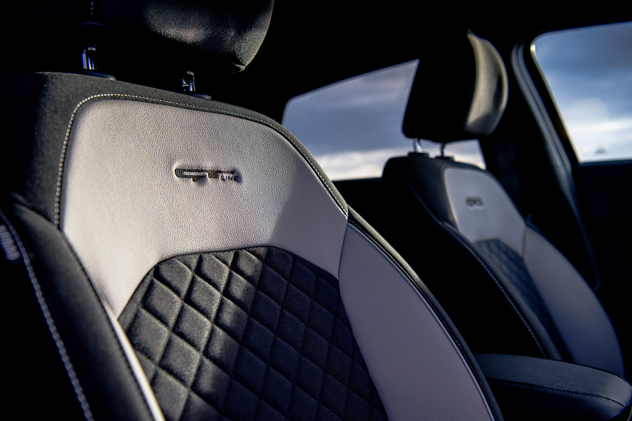 Kia Proceed - seat detal