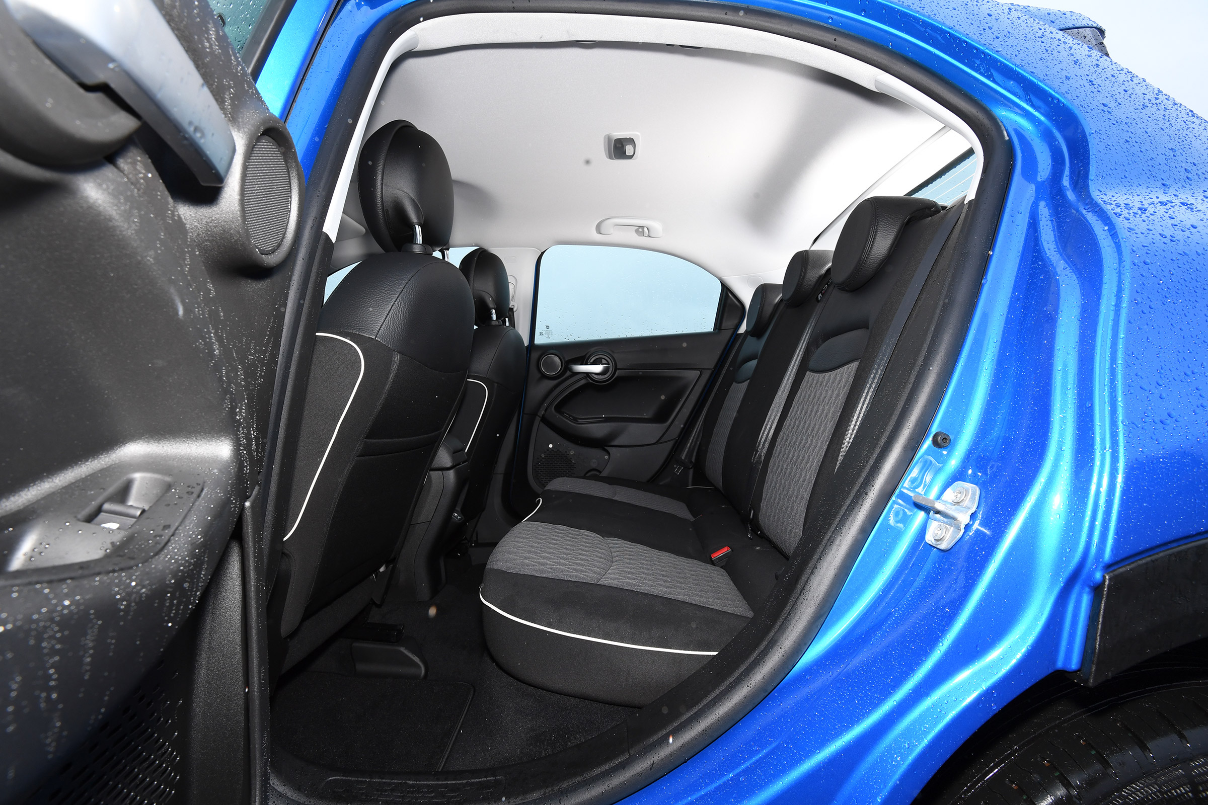 Fiat 500X - rear seats