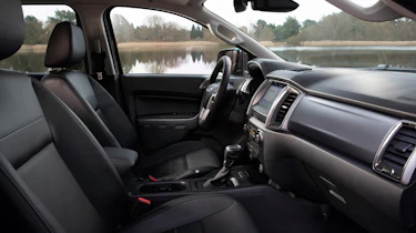 Ford Ranger Limited - cabin