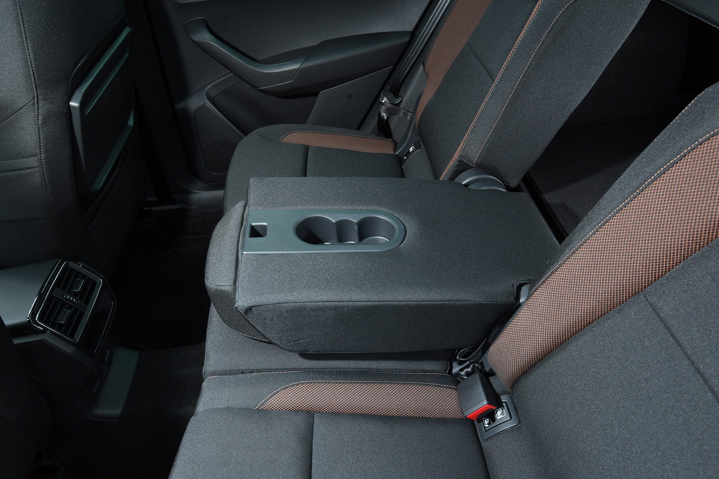 Skoda Karoq Scout - rear bench