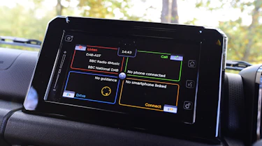 Suzuki Jimny - infotainment