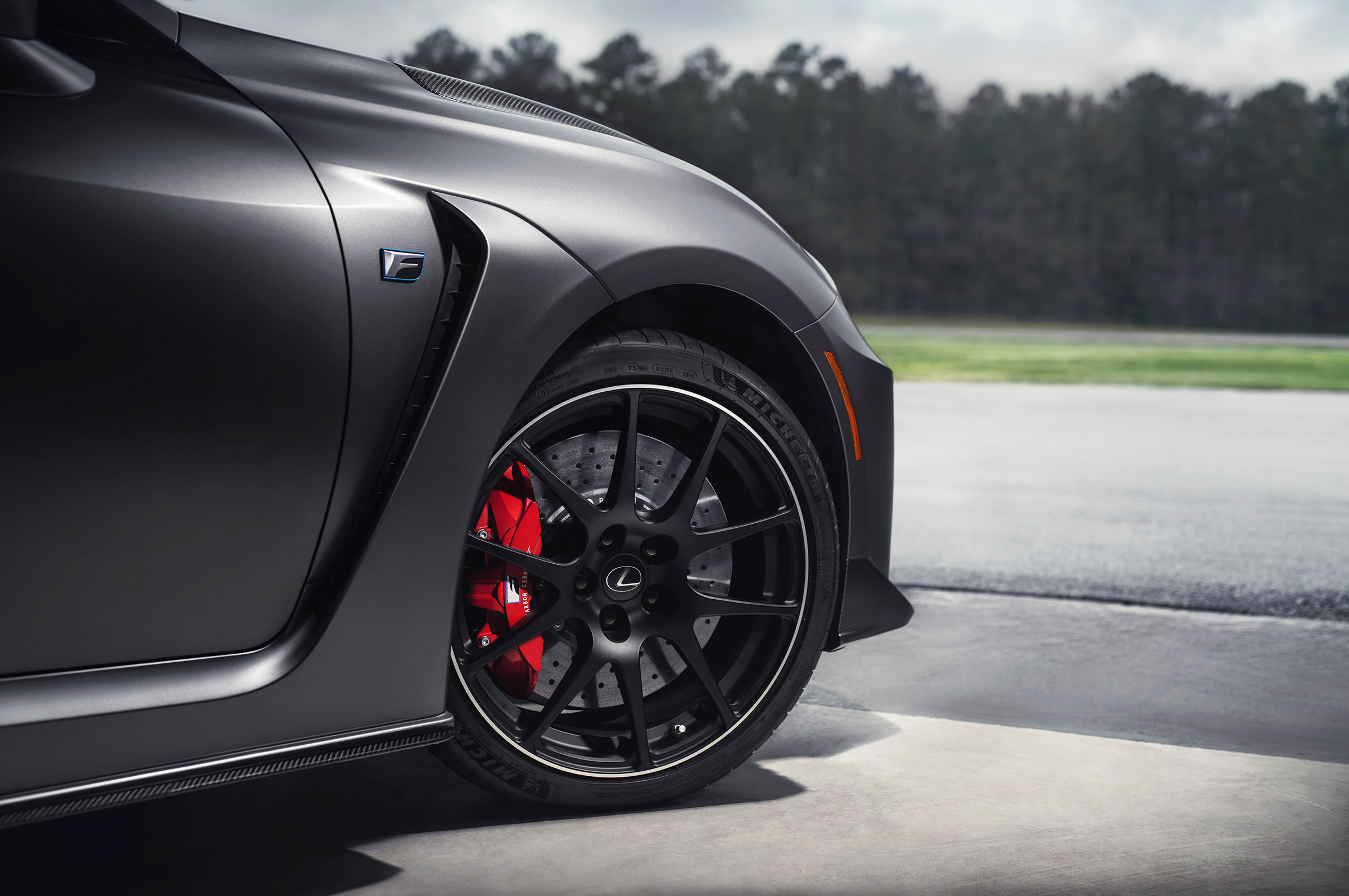 Lexus RC F Track Edition - wheel