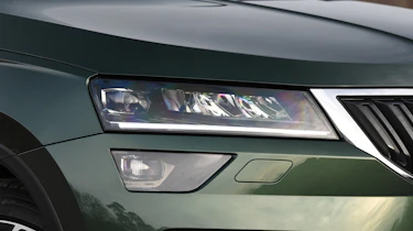 Skoda Karoq Scout - front light