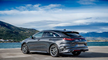 Kia Proceed - rear static