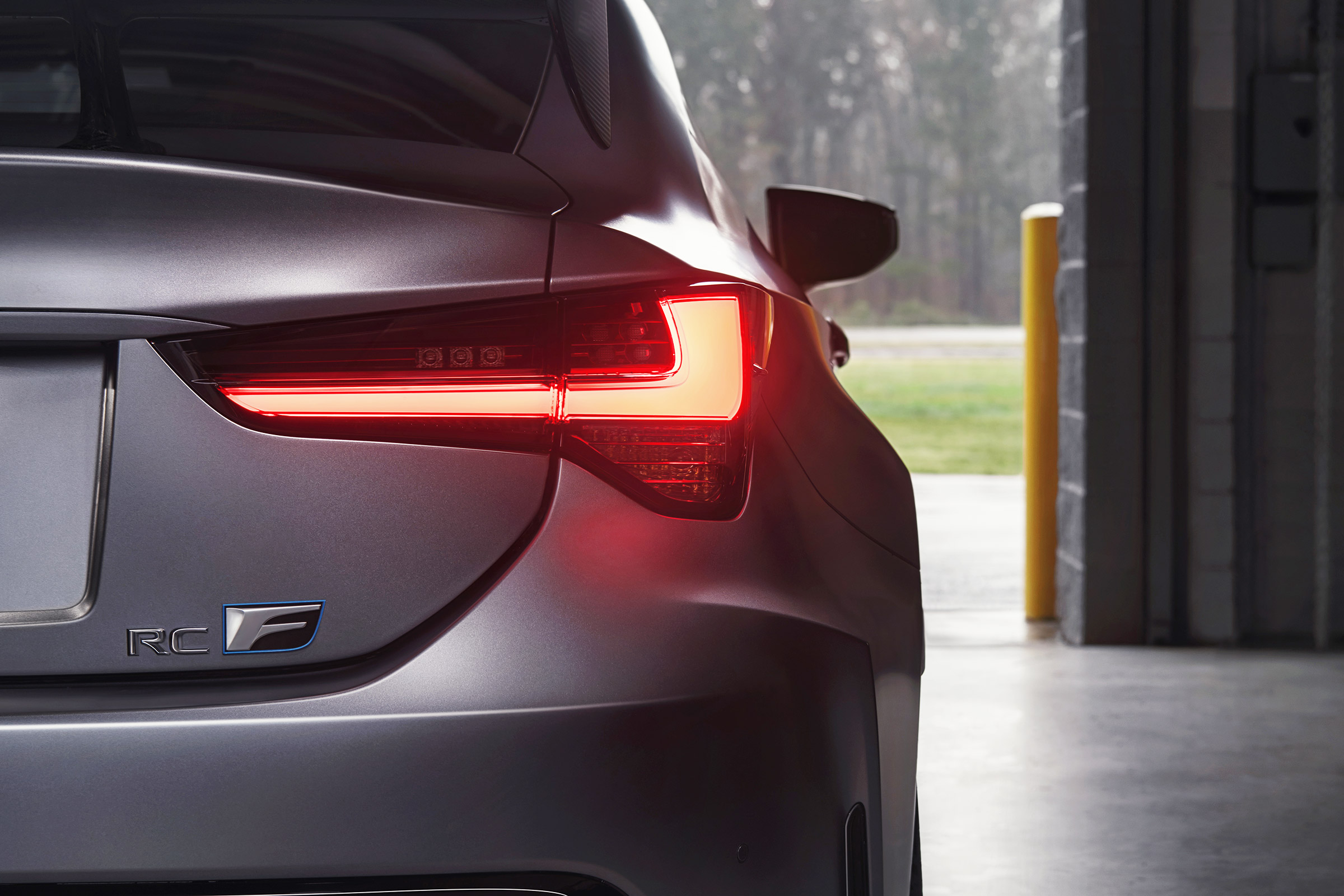 Lexus RC F Track Edition - rear light