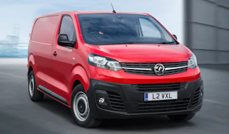 Vauxhall Vivaro - front tracking