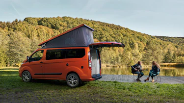 Ford Transit Custom Nugget - rear 3/4 static