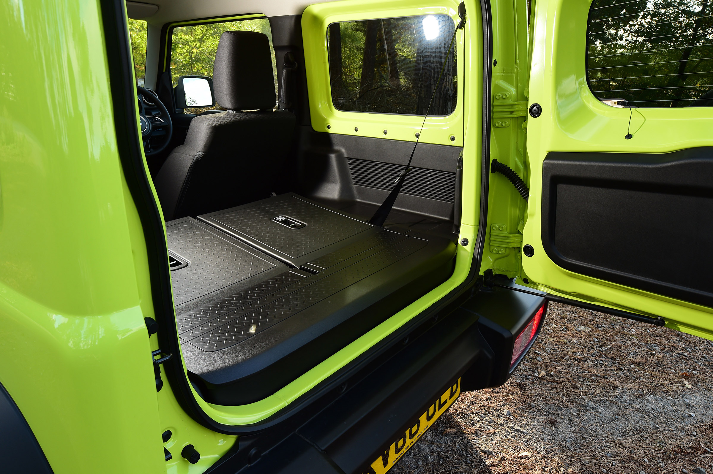 Suzuki Jimny - boot