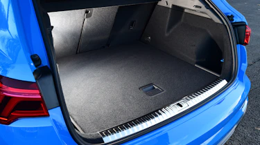 Audi Q3 - boot