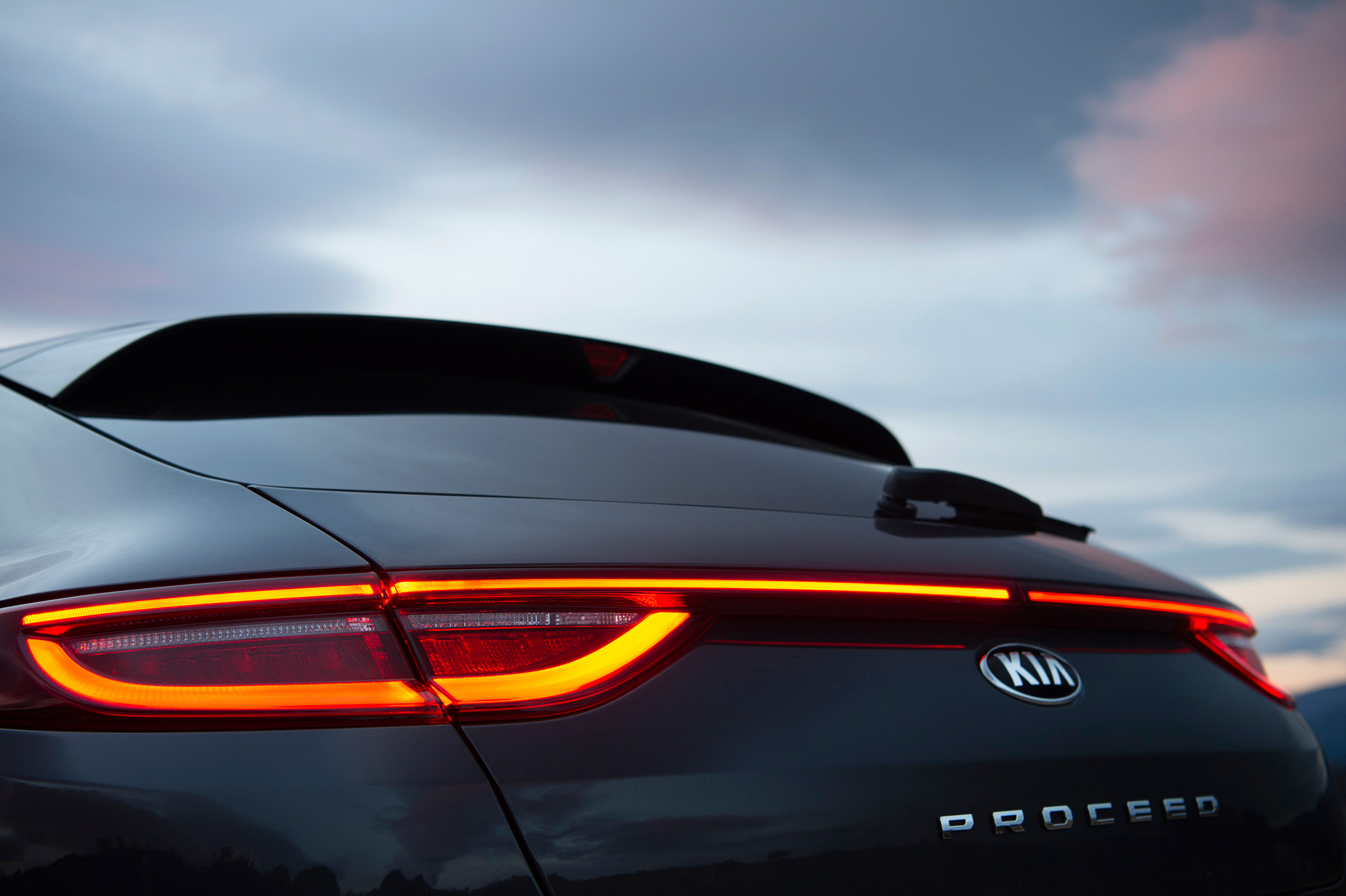 Kia Proceed - rear lights