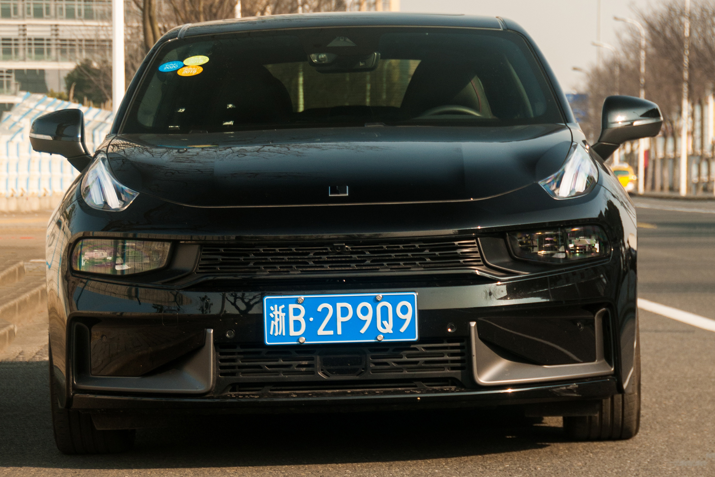 Lynk &amp; Co 03 - front static